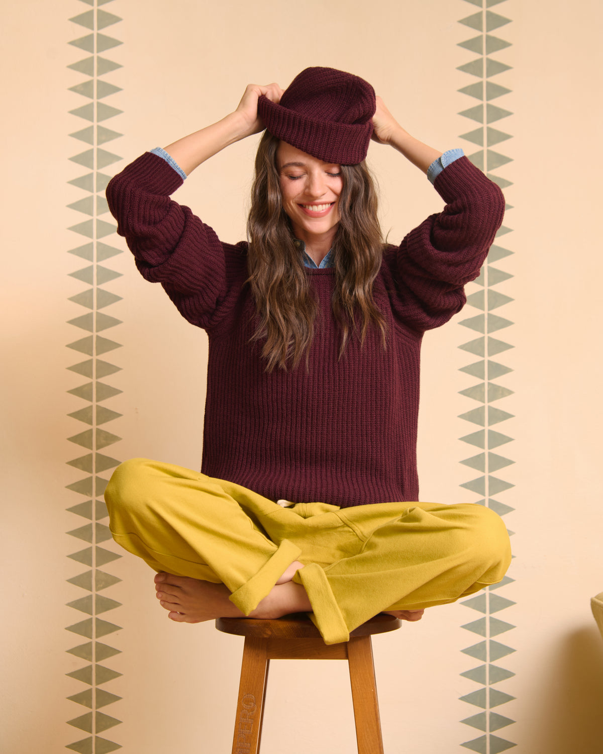 Maglione donna bordeaux in lana e cashmere, look invernale